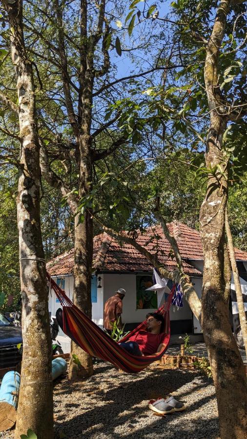 Crossroads Hostel 1957 Kalpetta Exterior foto