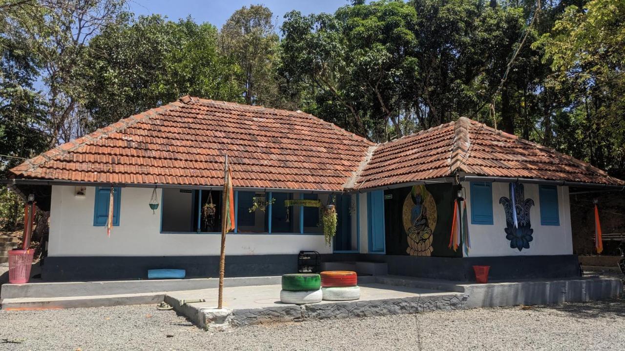 Crossroads Hostel 1957 Kalpetta Exterior foto